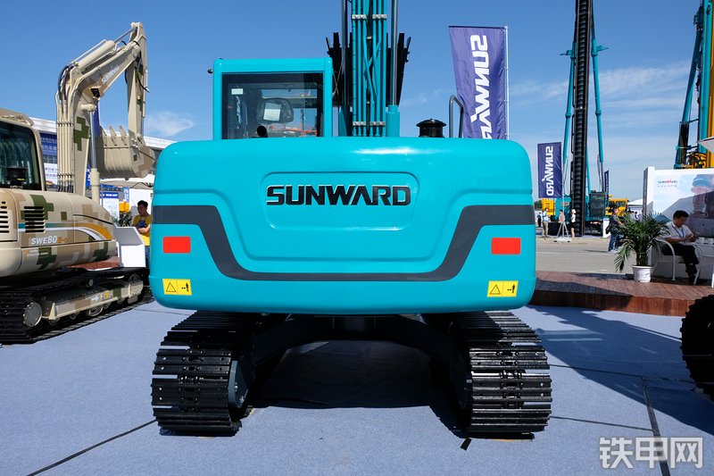 山河智能SWE100E挖掘机展会( )