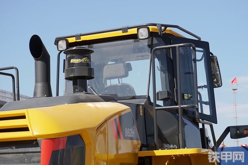 柳工CLG862H装载机展会( )