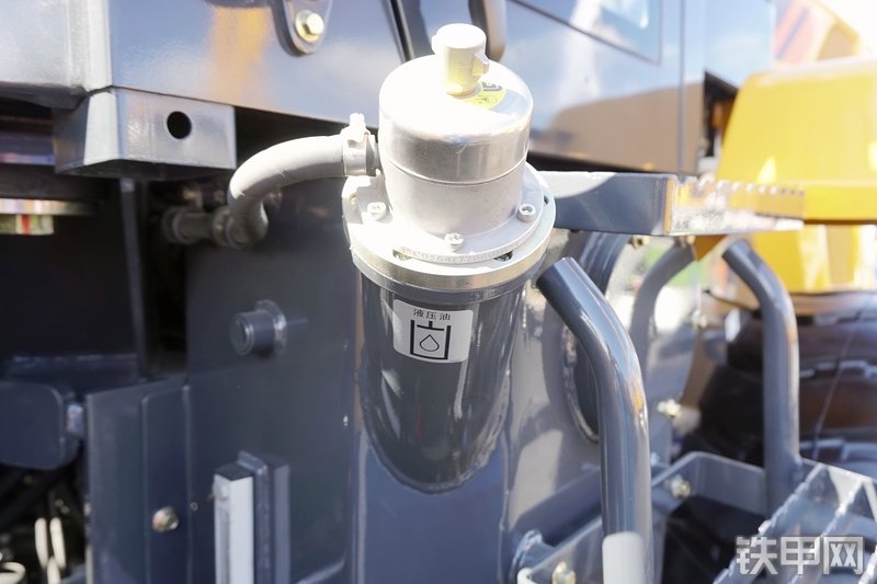 柳工CLG835H装载机展会( )