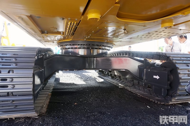 柳工CLG950E挖掘机展会( )