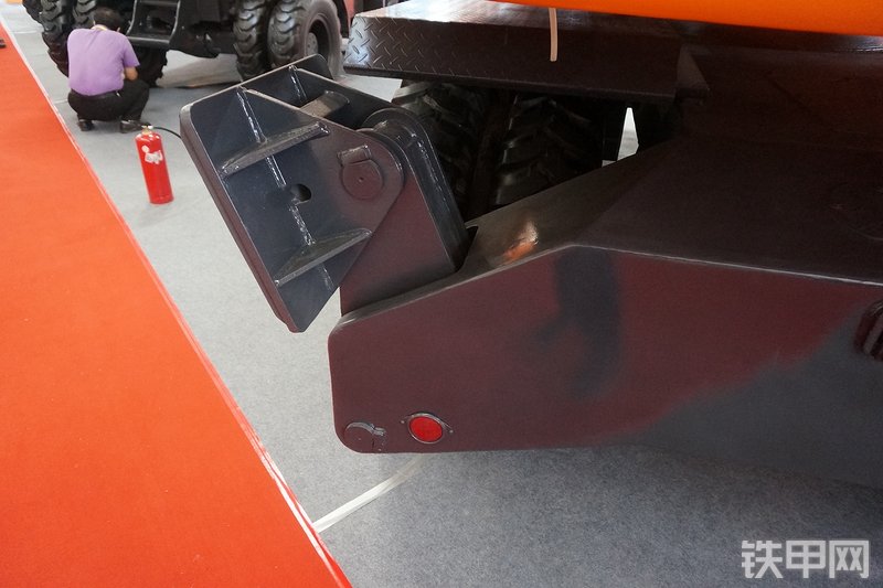 詹阳重工 JYL621F挖掘机展会( )