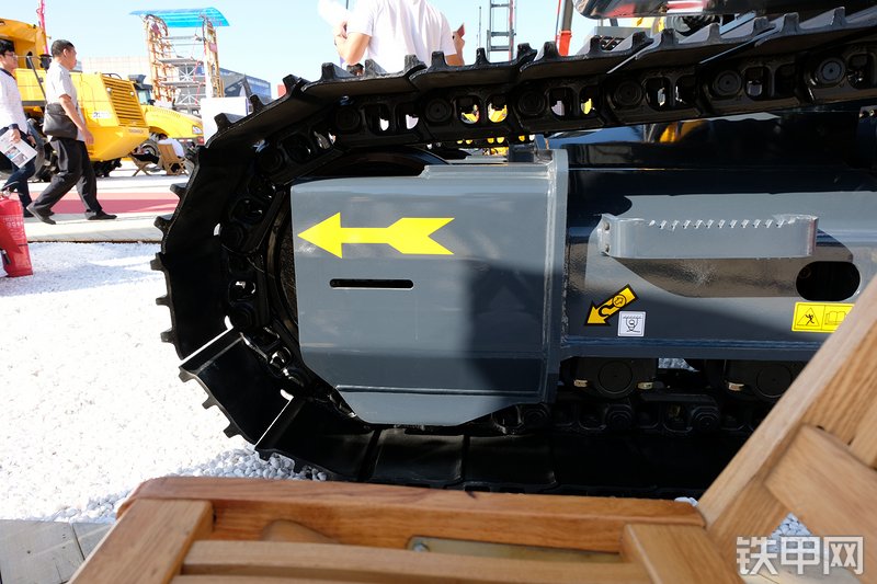 国机重工GE220H挖掘机展会( )