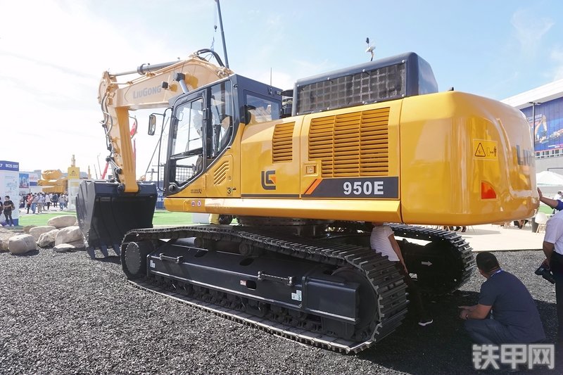 柳工CLG950E挖掘机展会( )