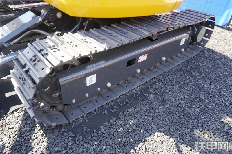 柳工CLG9035E挖掘机展会( )