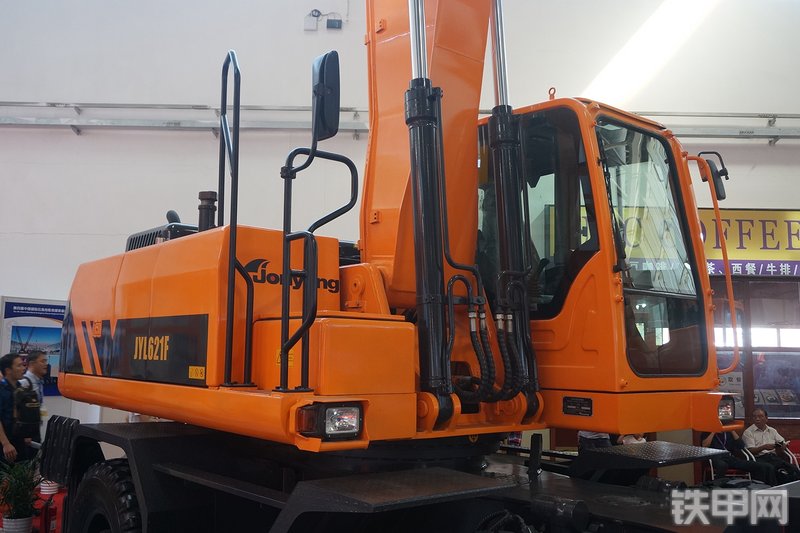 詹阳重工 JYL621F挖掘机展会( )