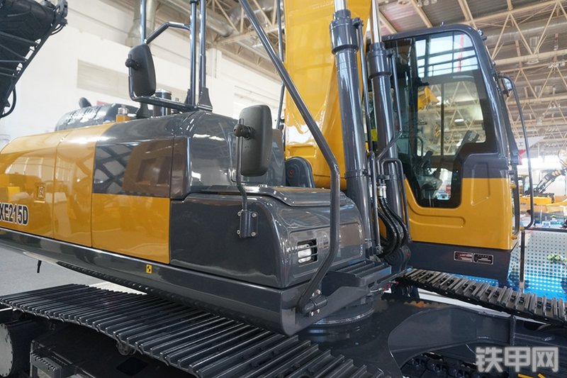 徐工XE215D挖掘机展会( )