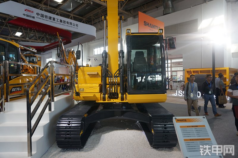 山推SE130-9挖掘机展会( )