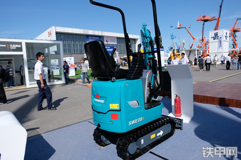 山河智能SWE08B挖掘机展会( )