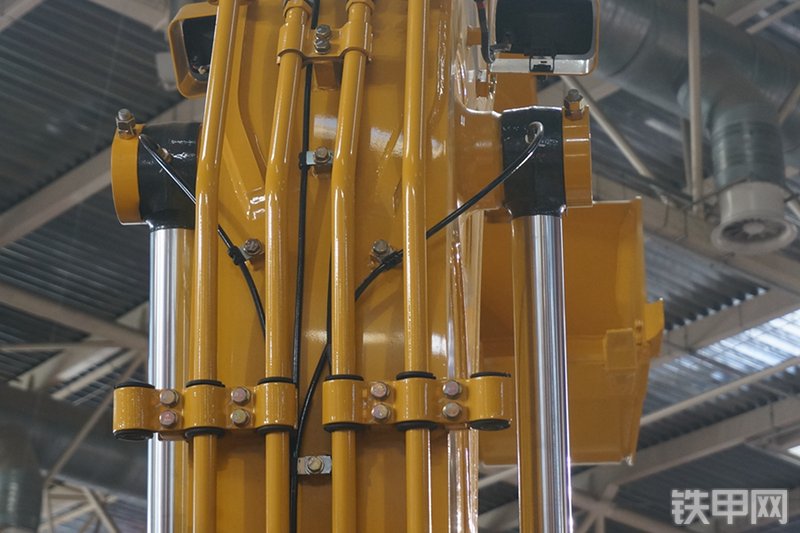 山推SE130-9挖掘机展会( )