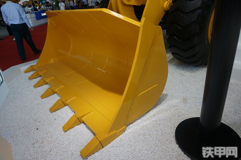 山推SL56H装载机展会( )