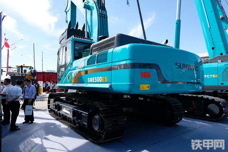 山河智能SWE500ES挖掘机展会( )