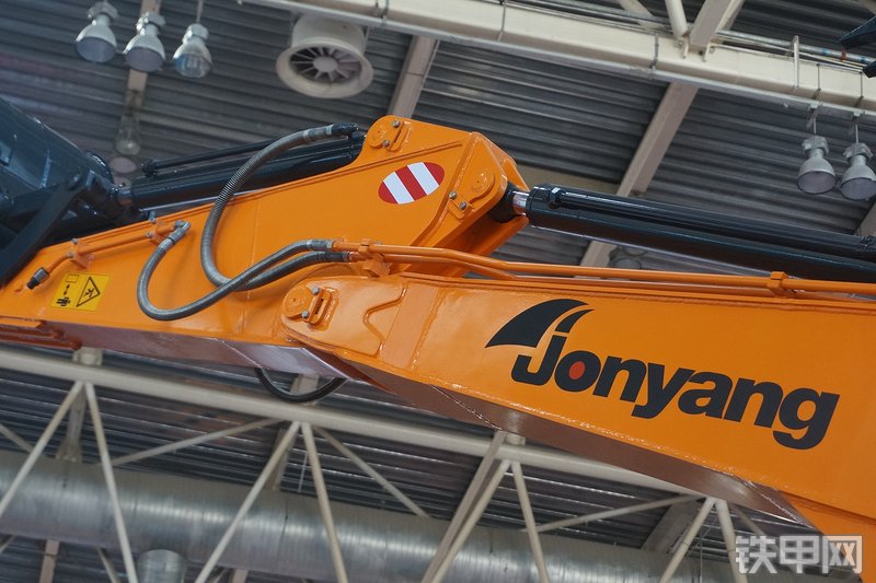 詹阳重工JYL6085挖掘机展会( )