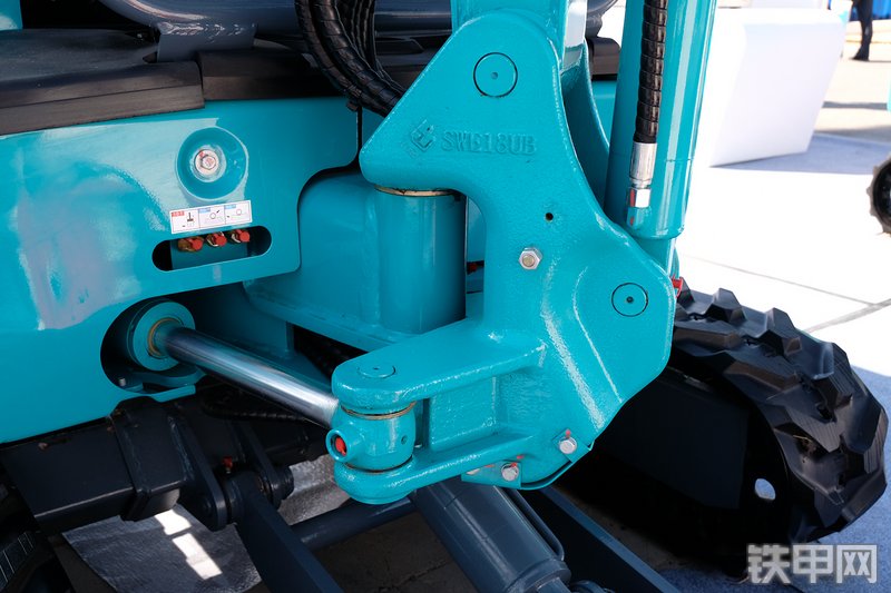 山河智能SWE18UB挖掘机展会( )