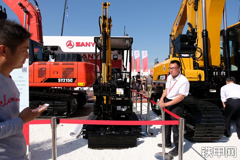 三一重工SY16C挖掘机展会( )