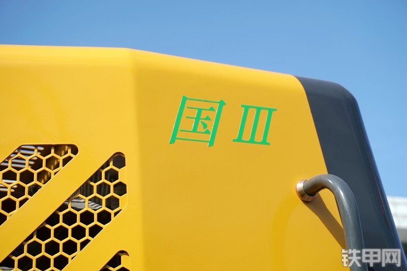 德工DG965-Ⅱ装载机展会( )