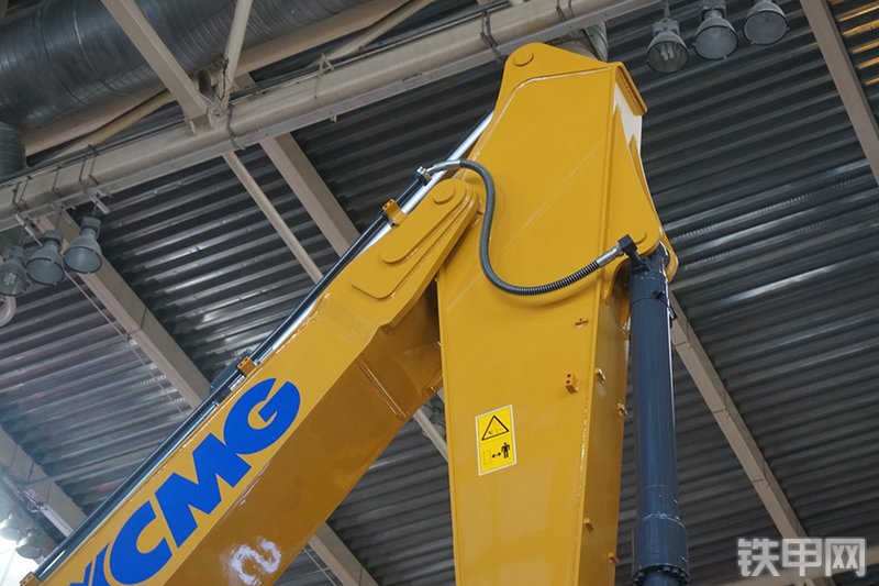 徐工XE215D挖掘机展会( )