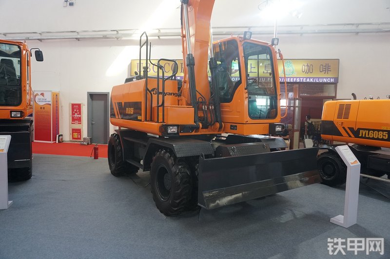 詹阳重工JYL615F挖掘机展会( )