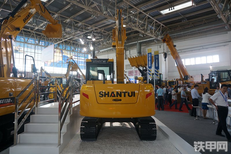 山推SE70-9挖掘机展会( )