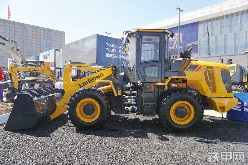 柳工CLG835H装载机展会( )