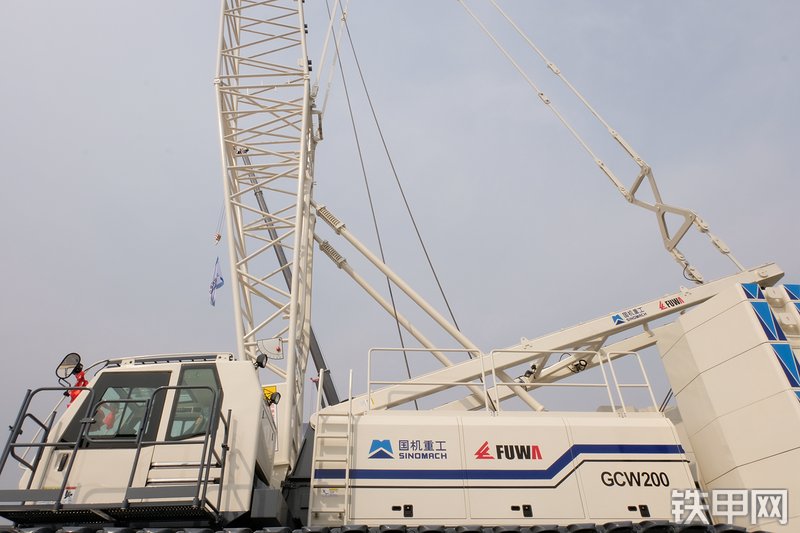 国机重工GWC200起重机展会( )