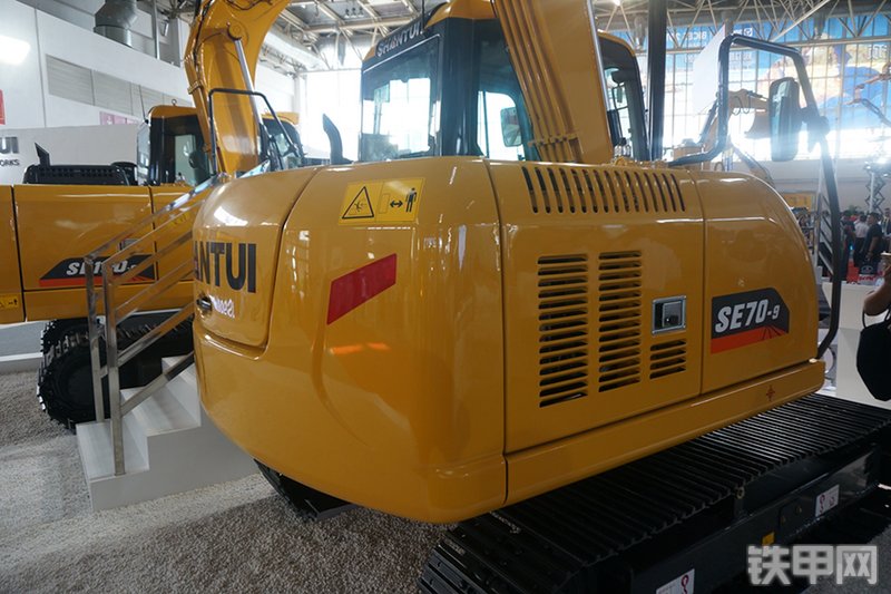 山推SE70-9挖掘机展会( )