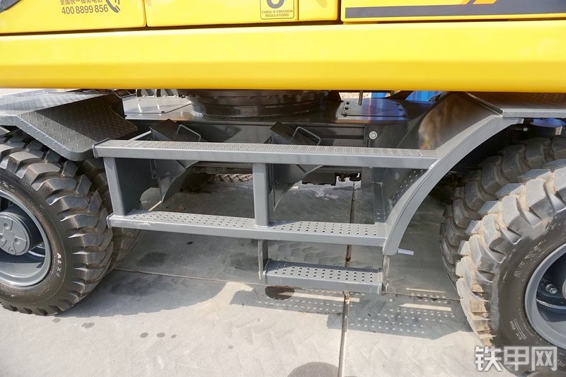 柳工CLGW915E挖掘机展会( )