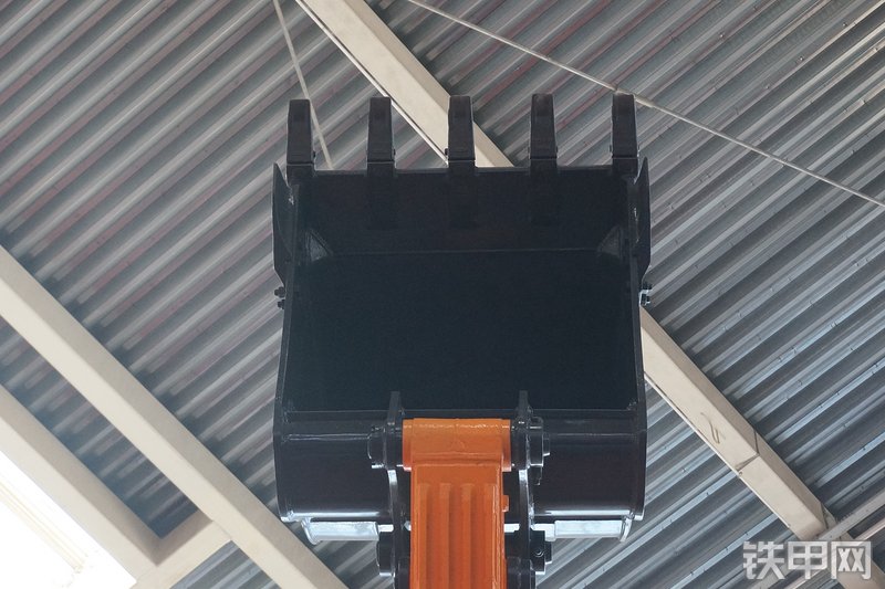 詹阳重工 JYL621F挖掘机展会( )