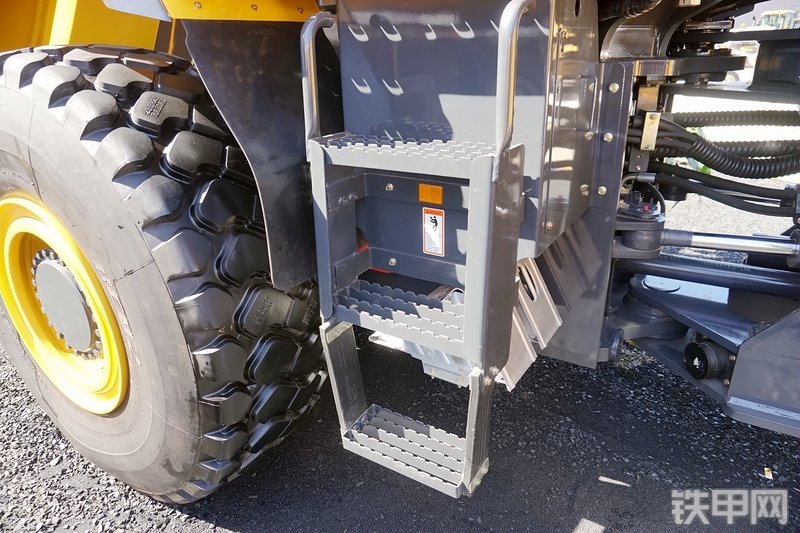 柳工CLG856H装载机展会( )