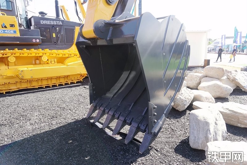 柳工CLG950E挖掘机展会( )