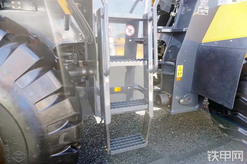 柳工CLG890H装载机展会( )