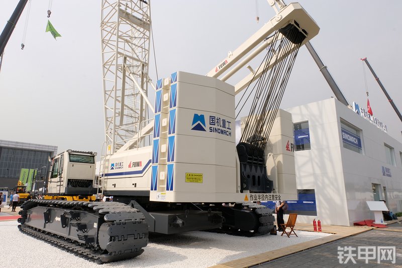 国机重工GWC200起重机展会( )