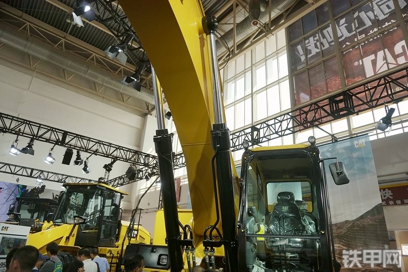 卡特彼勒349D2L液压挖掘机局部