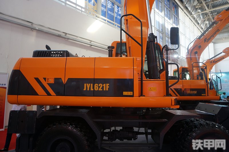詹阳重工 JYL621F挖掘机展会( )