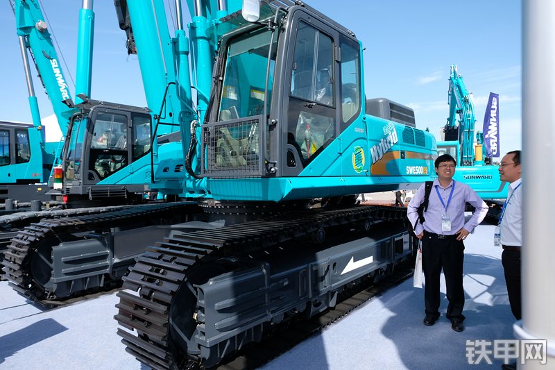 山河智能SWE500ES挖掘机展会( )