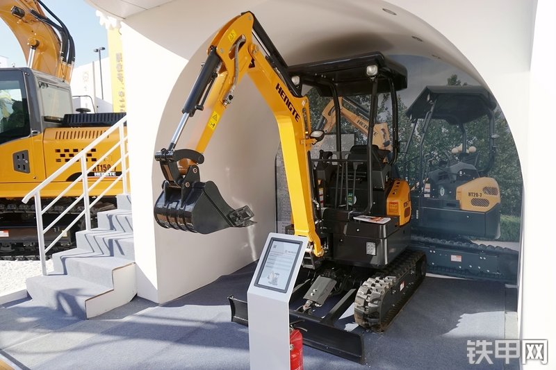 恒特重工HT20-7挖掘机展会( )