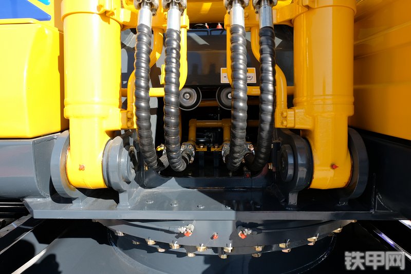 国机重工GE220H挖掘机展会( )