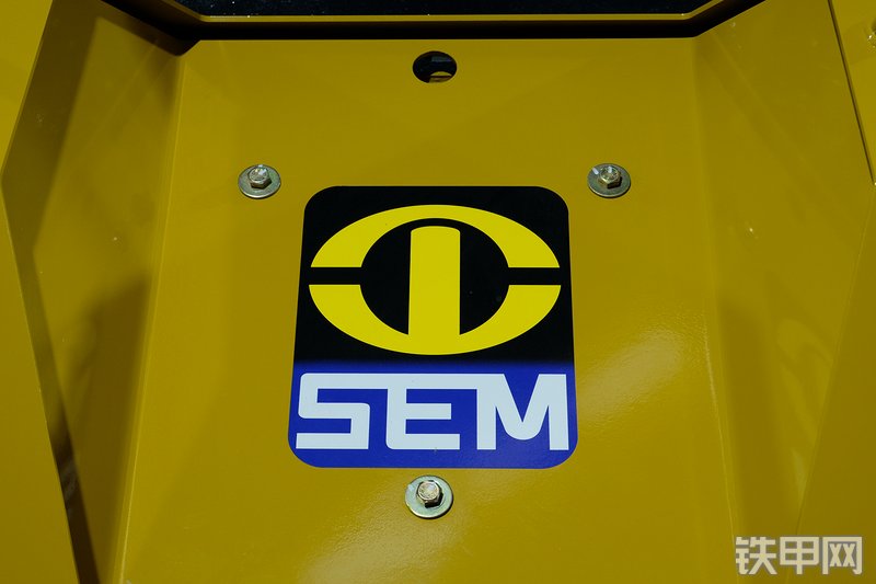 山工SEM816-森林型推土机展会( )