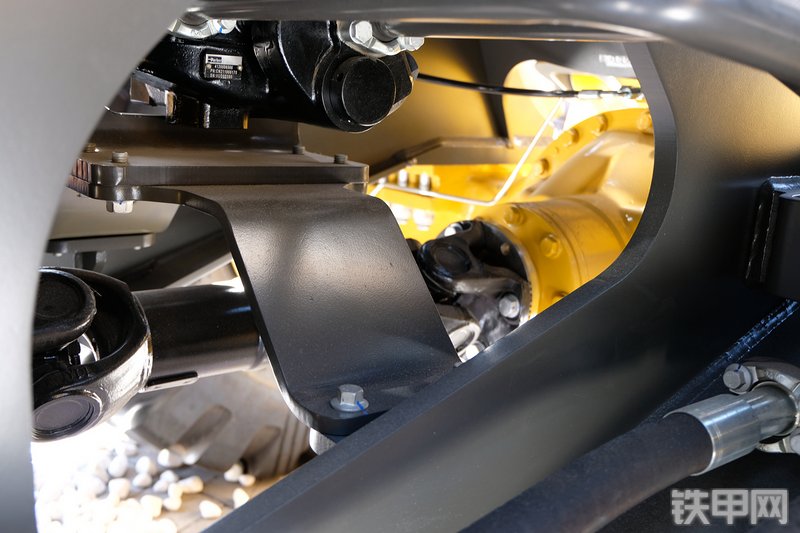 山东临工L956F-LNG装载机展会( )