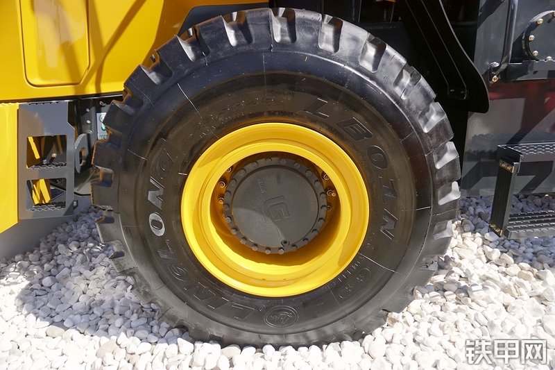 柳工VL80A装载机展会( )