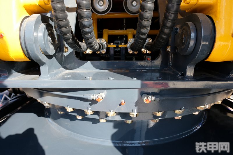 国机重工GE220H挖掘机展会( )