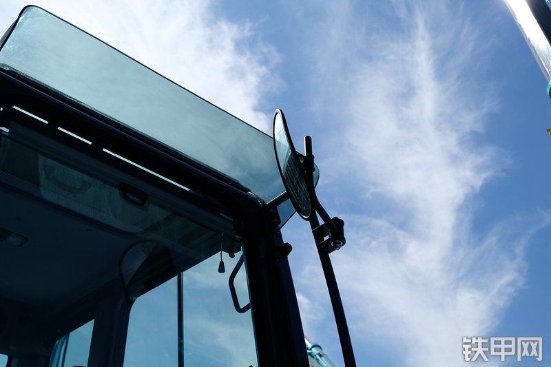 山河智能SWE215E挖掘机展会( )