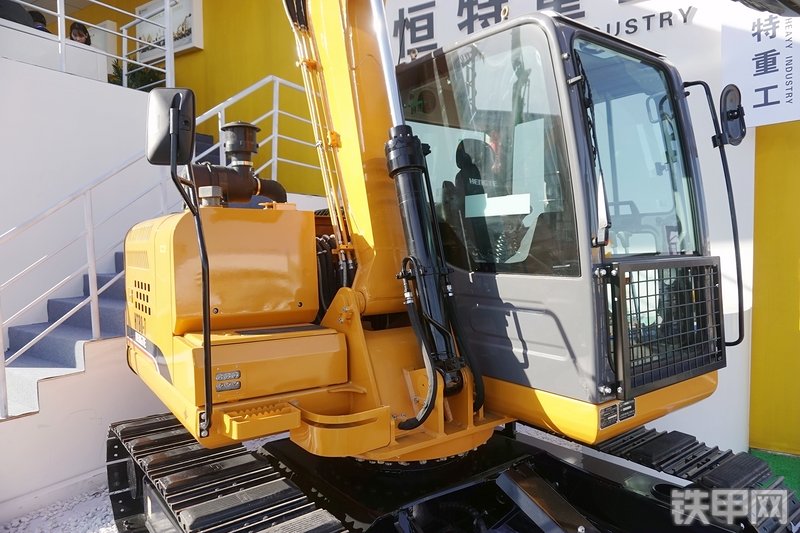 恒特重工HT80-7挖掘机展会( )