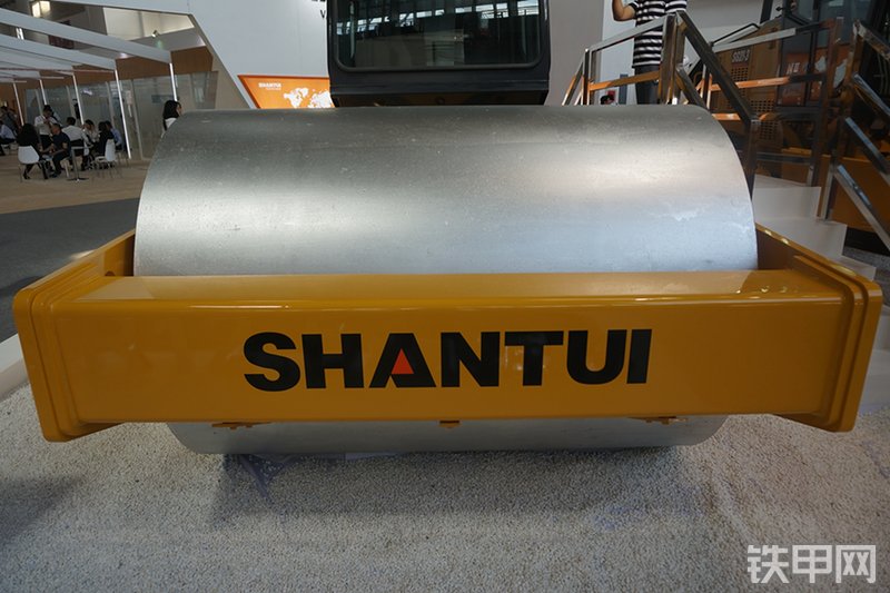 山推SR12-5压路机展会( )