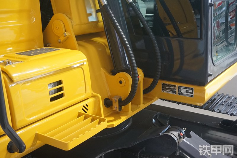 山推SE70-9挖掘机展会( )