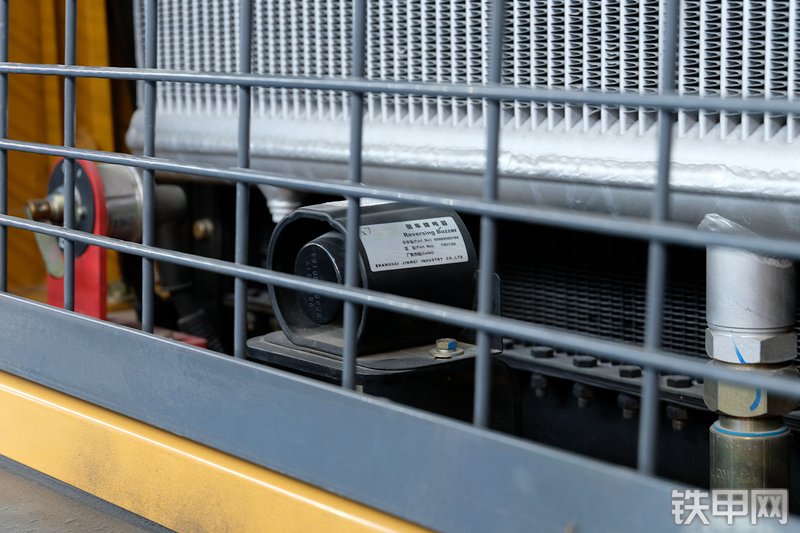 龙工LG855N装载机展会( )