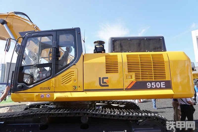 柳工CLG950E挖掘机展会( )