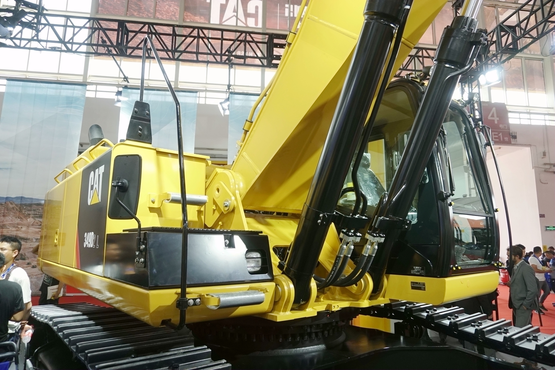 徐工装载机械在bauma2025展会上受热捧销量节节攀升