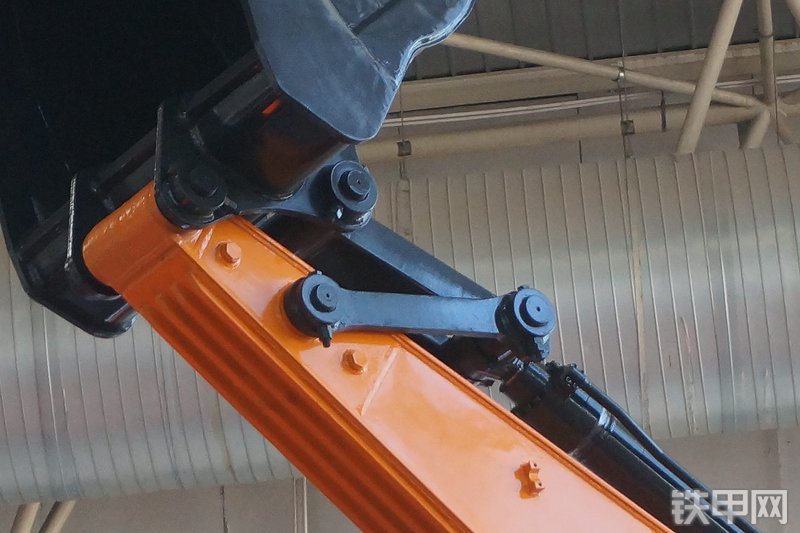 詹阳重工JYL615F挖掘机展会( )