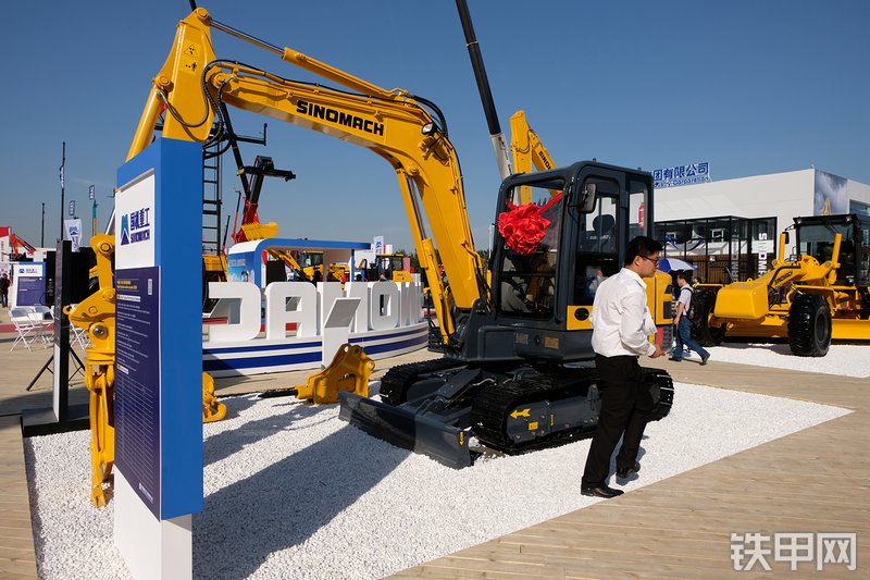 国机重工GE65H挖掘机展会( )