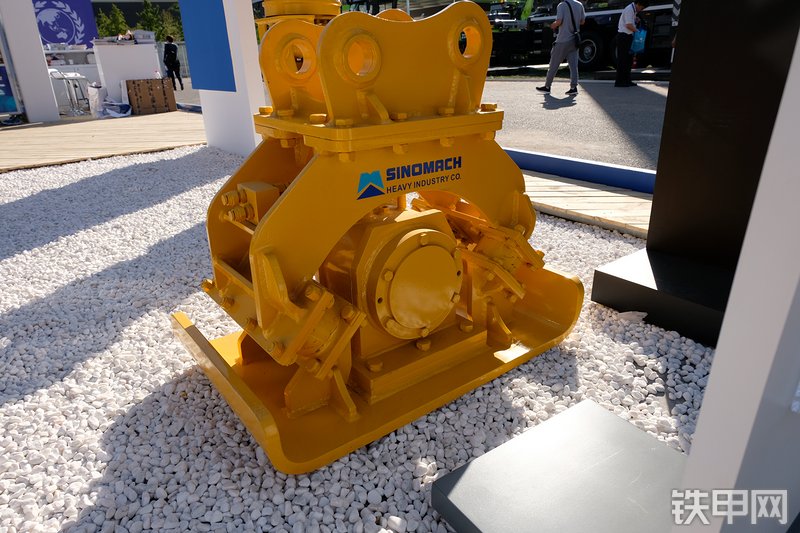 国机重工GE65H挖掘机展会( )